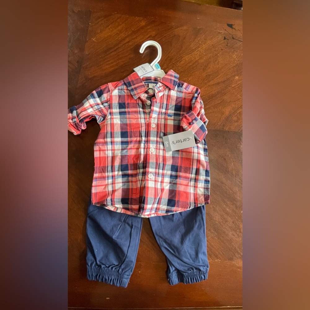 Carter’s brand new baby boy suit